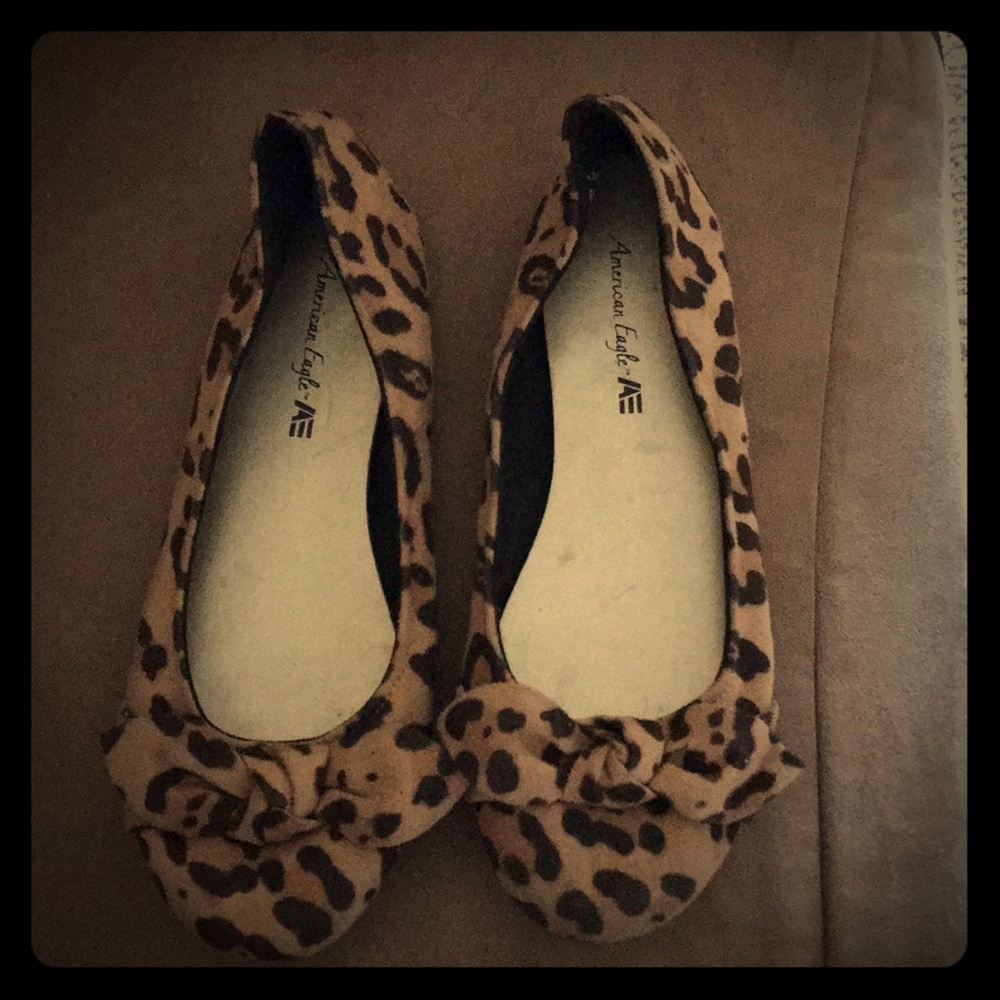 Flat shoes